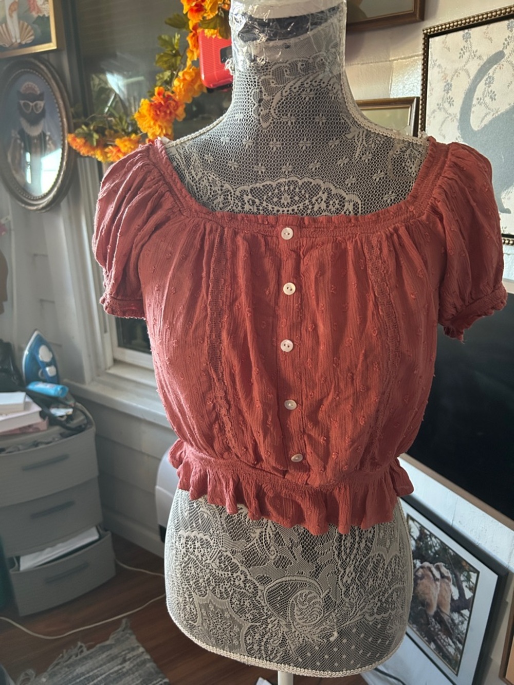 Derek Heart Rust Button-Front Crop Top